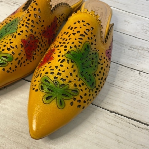L'Artiste By Spring Step Handpainted Leather Galatina Mule - Picture 10 of 12